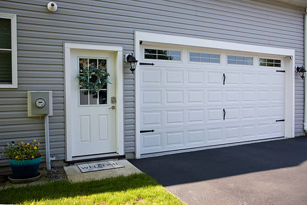 24/7 Emergency Garage Door Panel Replacement experts in Princeton Meadows, NJ